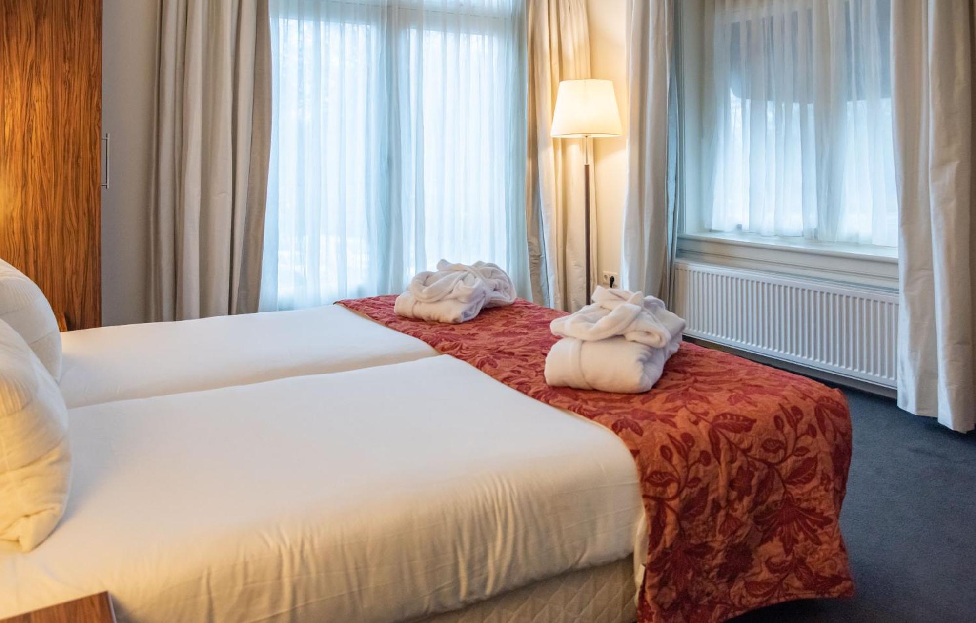 De Zwaan Delden Hotell Exteriör bild
